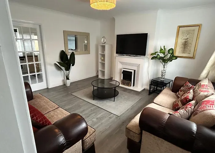Luxury Presented House Selly Oak